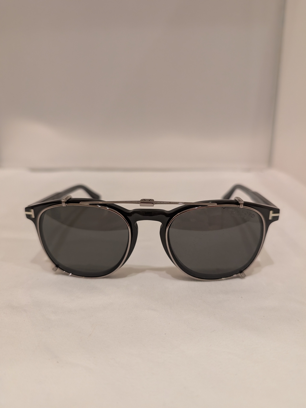 Tom Ford Black Round Clip-on Sunglasses